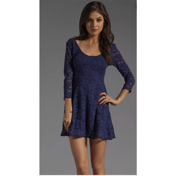 FREE PEOPLE Navy Blue Lace Fit & Flare Mini Dress Scoop Neck 3/4 Sleeve Size M - Picture 2 of 11